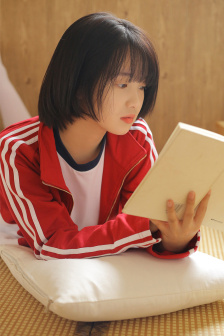 井川里予和别人打扑克牌的视频叫什么名字